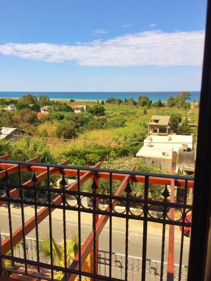 Tyrrhenian Sea Apartment Торре-Фаро Экстерьер фото